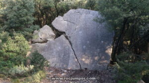 Boulder - Vía Ferrata Tossal de les Venes de Rojalons - RocJumper