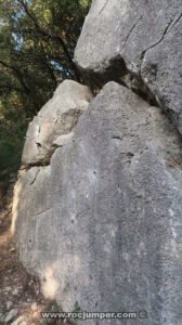 Boulder - Vía Ferrata Tossal de les Venes de Rojalons - RocJumper