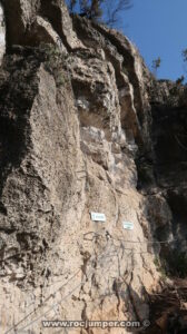 Escape - Vía Ferrata Tossal de les Venes de Rojalons - RocJumper