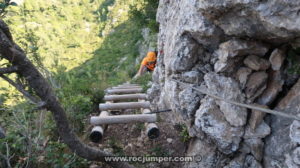 Escalera de Madera Tramo 2 - Vía Ferrata Penyaflor - Els Reguers - RocJumper