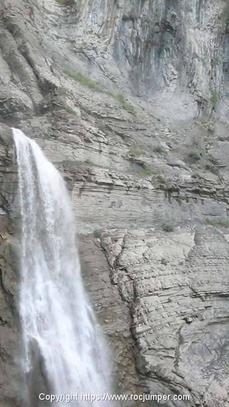 11-via-ferrata-cascada-del-sorrosal-broto