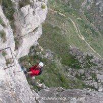 17-via-ferrata-les-serres-del-mestral-rocjumper