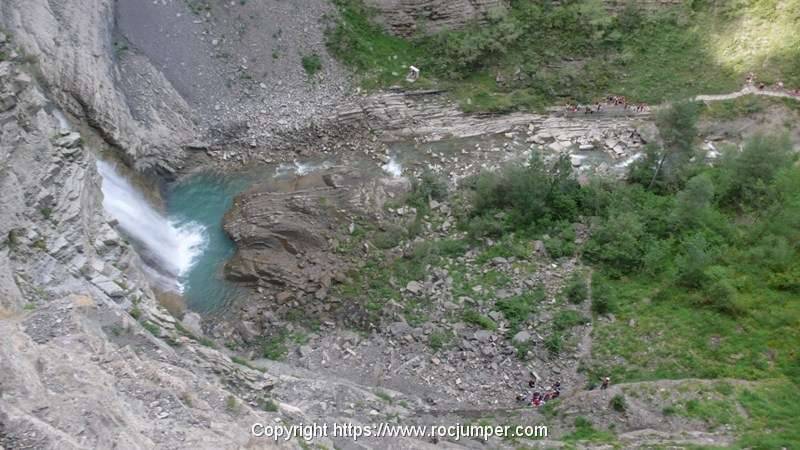 20-via-ferrata-cascada-del-sorrosal-broto