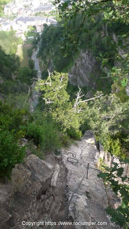 46-via-ferrata-cascada-del-sorrosal-broto