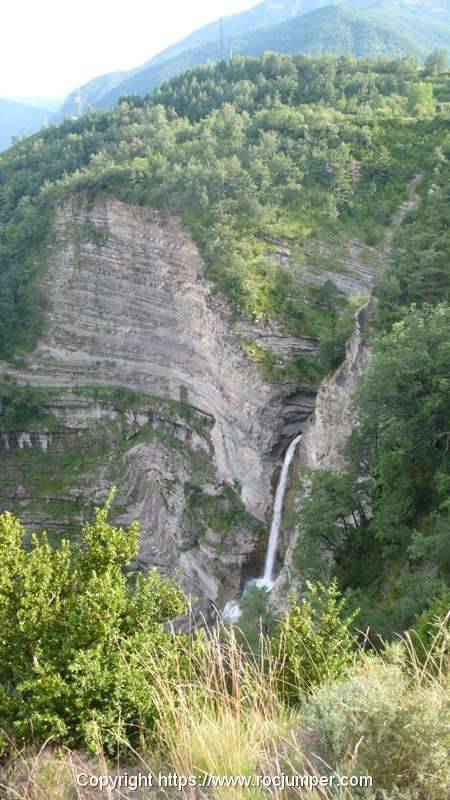 48-via-ferrata-cascada-del-sorrosal-broto