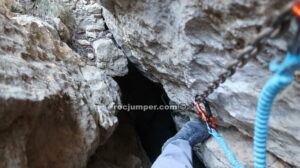 Entrada Avenc de Roques de Roies - RocJumper