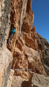 Salida en flanqueo del Avenc de Roques de Roies - RocJumper