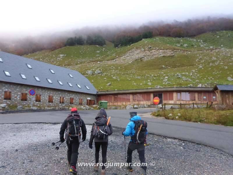 blanco como la nieve Incentivo hostilidad Ropa de Montaña : Teoría de 4 Capas - Superando las 3 capas | RocJumper