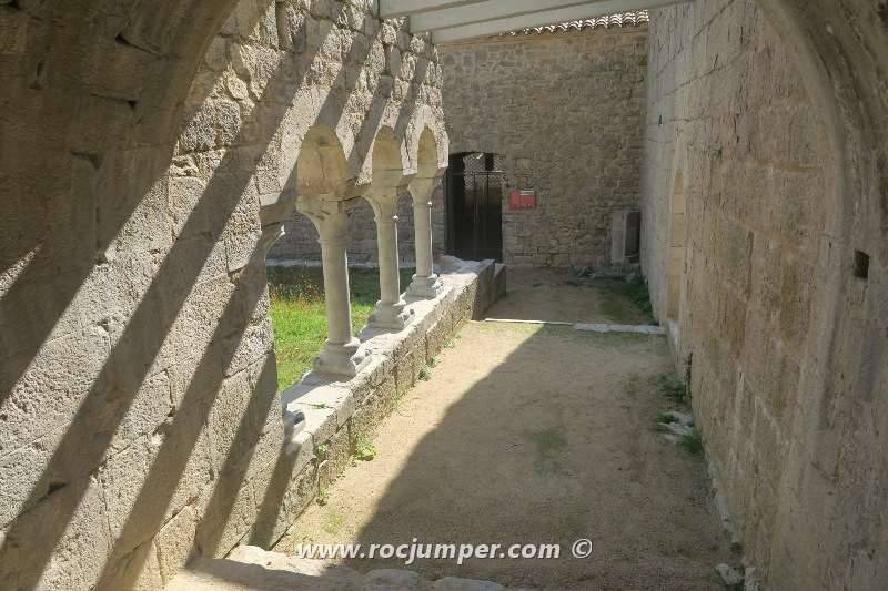 El Mont (100 Cims) - Sant Llorenç de Sous - Castellot (Beuda, Girona)