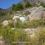 Palo Indicador en Bifurcación - Vía Ferrata Vall d'Uixó Mondragó