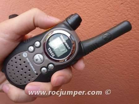 Walkie Talkie Motorola Mano Marron Diagonal