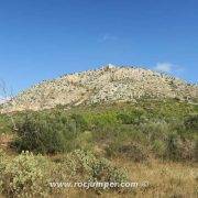 Vista desde abajo de Castell de Montgrí - GR-92 Etapa 6 L'Escala - Torroella de Montgrí