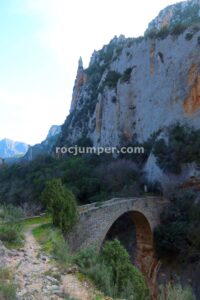 Puente Sierra Aproximación - Vía Ferrata Santo Cristo de Olvena - RocJumper