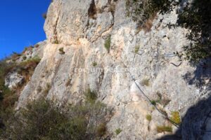 Flanqueo Grapas - Vía Ferrata Santo Cristo de Olvena - RocJumper