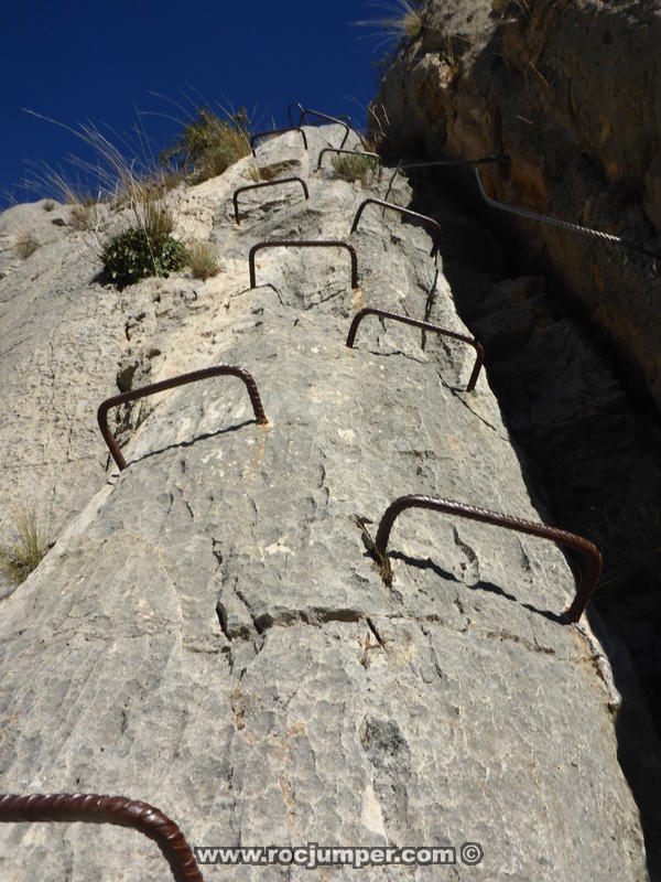 17 Via Ferrata Almadeo Huesa Comun Rocjumper