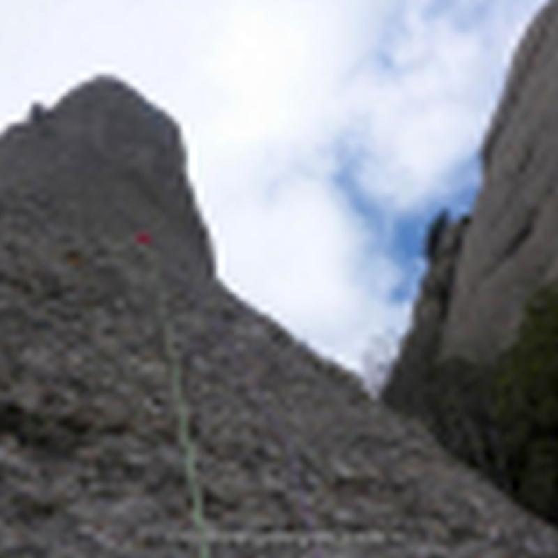 05via 98octanos Magdalena Superior Montserrat Rocjumper