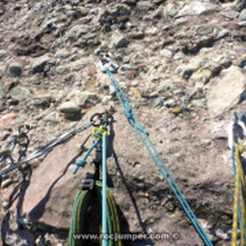 Reunión Largo 4 - Vía de l'Adrià - Gorro Frigi - Montserrat - RocJumper