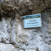 Flanqueo de troncos - Vía Ferrata Hausbachfall Klettersteig - RocJumper