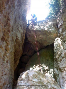 R4 - Torrent del Pont - Montserrat - RocJumper