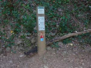 Palo indicador - Vía Ferrata Borinot - Montserrat - RocJumper