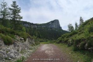 Pista acceso - Vía Ferrata Klettersteig Schustergangl - Steinplatte - RocJumper