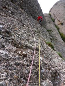 Reunión 2 - Vía Ulu-Apa - Ullals de la Magdalena Superior - Montserrat - RocJumper