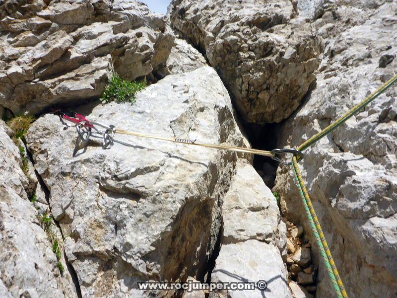 Mejor mosquetón de Escalada para Asegurador / Descensor - DMM Rhino