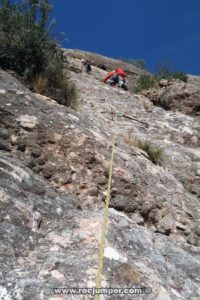 Largo 1 - Vía Indignats - Codolosa - Montserrat - RocJumper