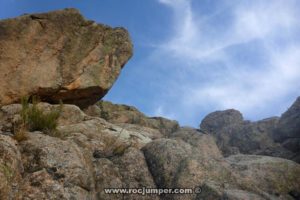 Largo 6 - Aresta GER Roc Ponent Barranc de Castellfollit (Poblet, Tarragona) RocJumper