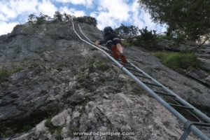 Tramo 20 Escaleras - Vía Ferrata Tegelbergsteig - RocJumper