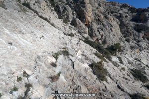 Llegando - Vía Ferrata Castillo de Salvatierra - Vía Ferrata Sierra de la Vila - Villena - RocJumper