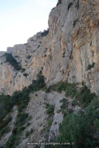 Flanqueo de enlace - Vía Ferrata Norte del Cid - RocJumper