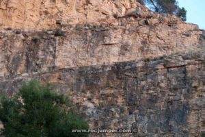 Descenso en rápel - Vía Ferrata Albir - RocJumper