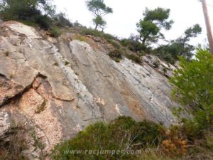 Zona de escalada - Vía Ferrata Castellot - Castellví de la Marca - RocJumper