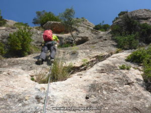 Largo 1 - Serrat d'en Muntaner - Montserrat - RocJumper