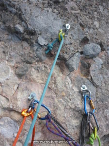 Reunión Largo 1 - Serrat d'en Muntaner - Montserrat - RocJumper