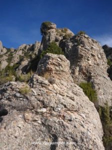 Largo 1 - Vía Aresta Brucs Ajaguga del Torrent del Misser - Montserrat - RocJumper