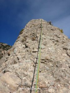 Largo 2 - Vía Aresta Brucs Ajaguga del Torrent del Misser - Montserrat - RocJumper