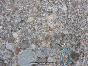 Reunión Largo 4 - Vía El Gruñón - Gorro Frígia - Montserrat - RocJumper