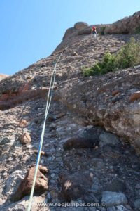 Largo 2 - Vía Integral Pilar Martínez - Gorra Frígia - Montserrat - RocJumper