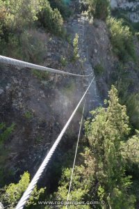 Puente Nepalí - Vía Ferrata Roca Narieda - RocJumper