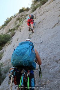 Muro y Flanqueo - Tramo 2 - Vía Ferrata Roca Narieda - RocJumper