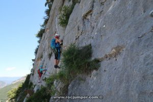 Flanqueo - Tramo 2 - Vía Ferrata Roca Narieda - RocJumper