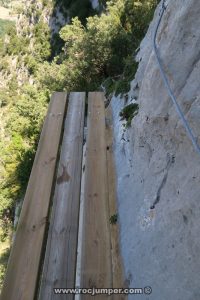 Plataforma 2 - Tramo 2 - Vía Ferrata Roca Narieda - RocJumper