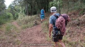 Cruce Pista - Vía Magí - Roca dels Llamps - Mola de Colldejou 