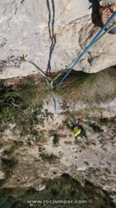 Largo 2 - Vía de la Núria - Serra de Sant Joan - Boxiols - RocJumper