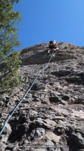 Largo 1 Vía Cornerstone- Carena del Cap de Sant Joan - Sant Miquel - Montserrat - RocJumper