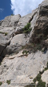 Largo 8 - Vía de la Núria - Serra de Sant Joan - Boxiols - RocJumper