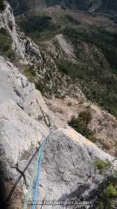 Largo 8 - Vía de la Núria - Serra de Sant Joan - Boxiols - RocJumper