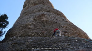 L1 - Vía Guzmán-Silva - Agulla del Pla dels Ocells - Montserrat - RocJumper